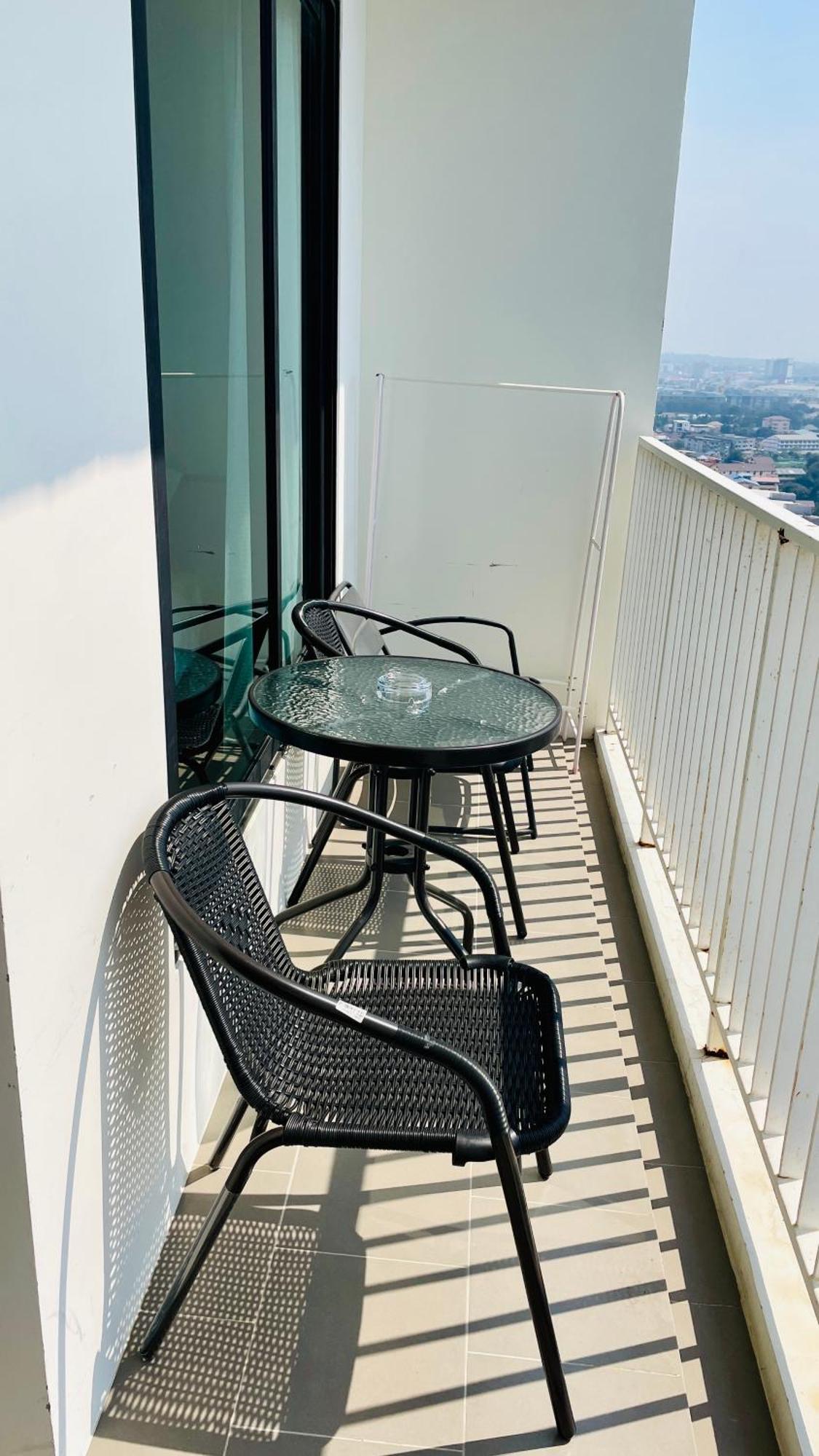 The Base 1 Bed 1 Bath Apartment Pattaya Exterior photo